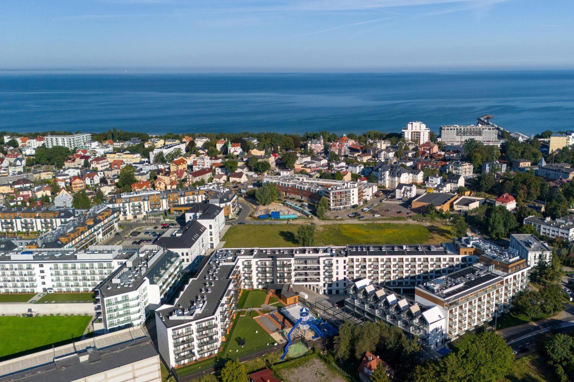 Bel Mare Lux Apartment B105 With Patio Garden By Noclegi Renters Miedzyzdroje Bagian luar foto